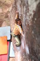 Pegadito pegadito: Xicotiu buscando el paso en Martí Gras 7b+ Escalada en Albarracín - Pegadito pegadito: Xicotiu buscando el paso en Martí Gras 7b+