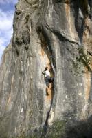 Escalada en Salem - Pablo no se deja una: Pablo peleando el 6b... aunque sea de segundo le tira a todo... como debe ser.