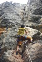 A por el diedro: Hoy ha sido un día de diedros :-)... A por uno más. Escalada en Valeria - Hoz del río Gritos, sector Huerto del Mencho - A por el diedro: Hoy ha sido un día de diedros :-)... A por uno más.