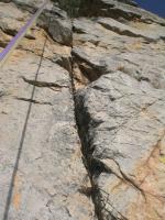 Fisura: Escalada en San Bartolo (Placas) - Fisura: