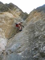 Escalada en Bu�ol Sierra de Malacara - Tirando de radial: 