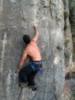 Respira... respira...: Lluïso (yo mismo) disfrutando la vía y la escalada como hacía tiempo que no lo hacía :-) Escalada en Corbera Bloc - Respira... respira...: Lluïso (yo mismo) disfrutando la vía y la escalada como hacía tiempo que no lo hacía :-)