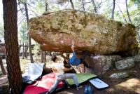 Escalada en Albarrac�n, sector Arrastradero, v�a arrastradero sn 3 - Sino sale no sale: Jon apretando a muerte...