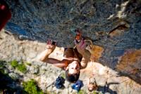Escalada en Barranco Fondo, sector Balc�n - No te queda nada...: Merli a un paso del encadene.