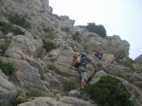 Foto 1: Trepada de acceso a la cresta Escalada en La Foradà, sector Cresta de la Foradà - Foto 1: Trepada de acceso a la cresta